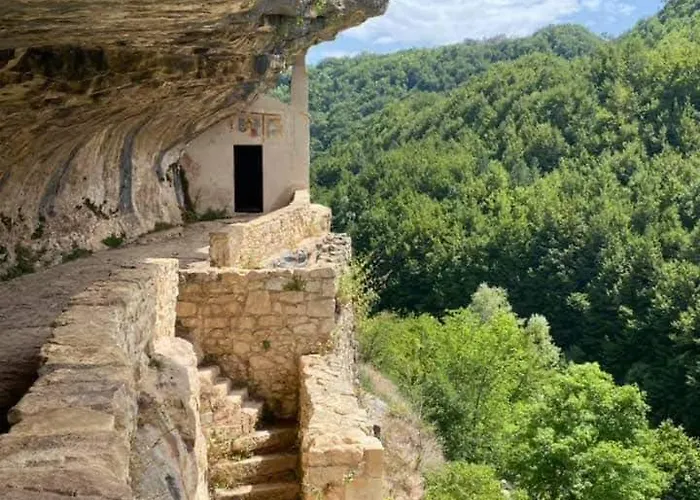 Fiori Di Campo Pet Friendly Bed & Breakfast